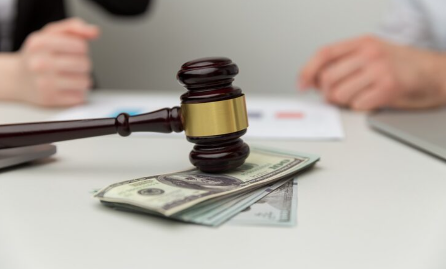 How a Divorce Lawyer Can Help With Alimony Cases in Oklahoma